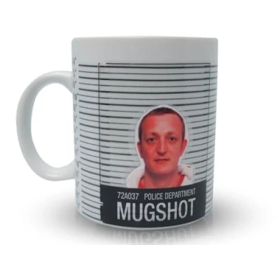 Afbeelding van Bitten Mugshot mok