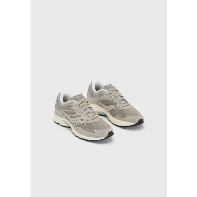 Afbeelding van Saucony dames Progrid Omni 9 sneaker met suède details in de kleur Grijs, maat: 38