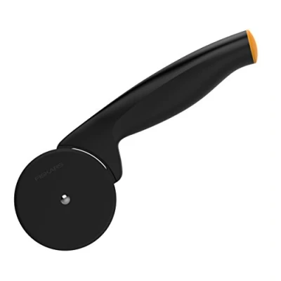 Afbeelding van Fiskars Functional Form Pizzasnijder Zwart