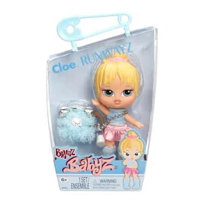 Afbeelding van Bratz Babyz Runwayz pop Cloe 1 om te verzamelen met elegante outfit, schattige kleine een sleutelhanger speelgoed voor kinderen vanaf 6 jaar