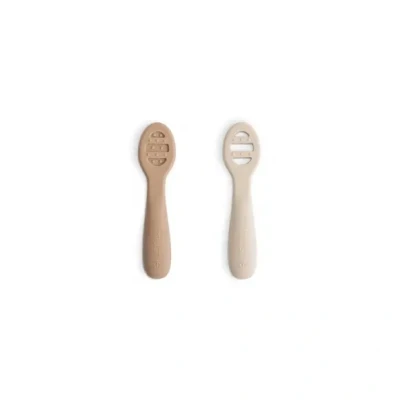 Afbeelding van Mushie sensorische babylepel natural shifting sands 2st