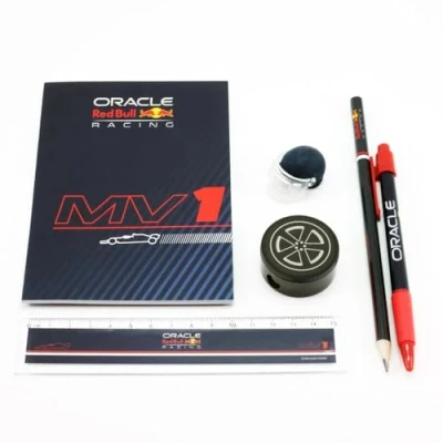 Afbeelding van Undercover Max Verstappen DeLuxe Schrijfset in Etui Multicolor PVC Papier