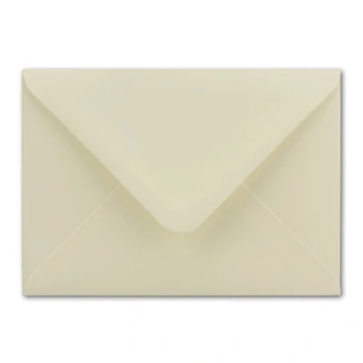Afbeelding van 75x enveloppen DIN C6 11,4 x 16,2 cm met natte plakrand kleur: crème gewicht 100 g/m² nieuw papier