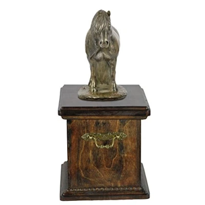 Afbeelding van Elegante urn voor paardenas met beeldje van Fell Pony en hond