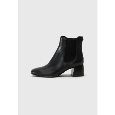 Afbeelding van Tamaris Korte laarzen, Dames, Maat: 37, Black matt Schoenen
