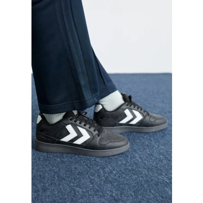 Afbeelding van Hummel ST Power PLAY Unisex Sneakers laag, Maat: 38, Black/white Imitatieleer/ textiel
