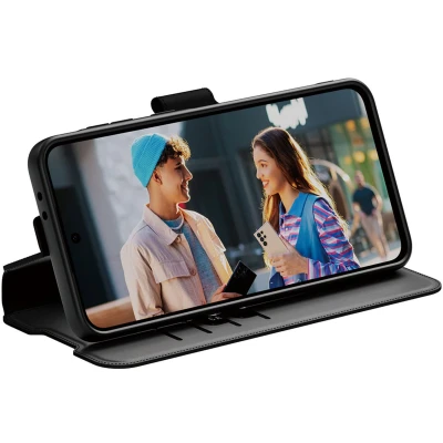 Afbeelding van CARE by PanzerGlass Feature Wallet Case w. Kickstand voor de Samsung Galaxy A26 Zwart