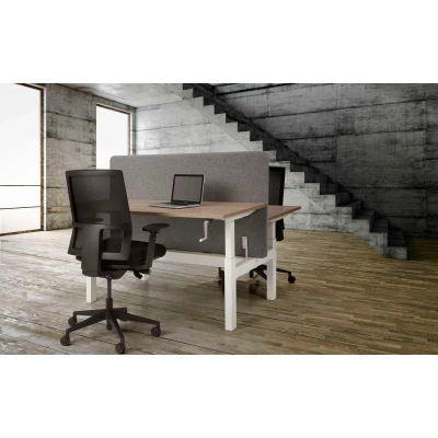Afbeelding van Duo bench slinger verstelbaar zit/zit bureau Teez breed 160CM diep 80CM bladkleur Robson Eiken framekleur Aluminium (RAL9006)