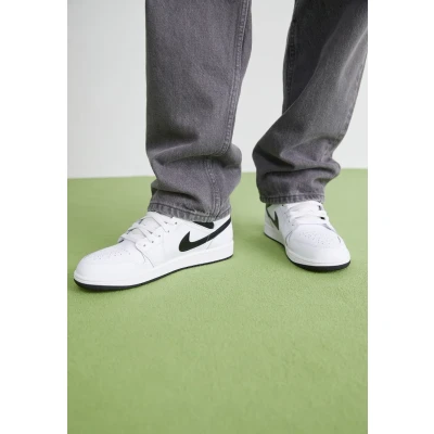 Afbeelding van Jordan AIR 1 MID Sneakers hoog, Heren, Maat: 44.5, White/black Leer en imitatieleer