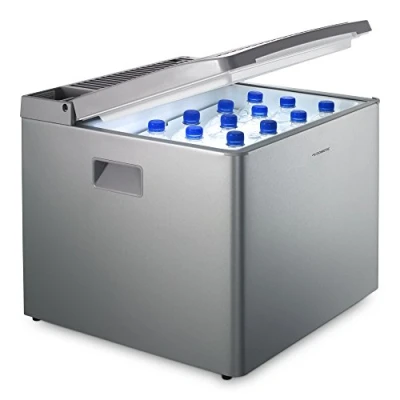 Afbeelding van DOMETIC 9105203764 koelbox RC1205GC, draagbaar, met absorptie, 40 l, trimixte 12/230 V, gaspatroon, 30 C onder de omgevingstemperatuur, P508 x H441 B500 mm, grijs, zilverkleurig