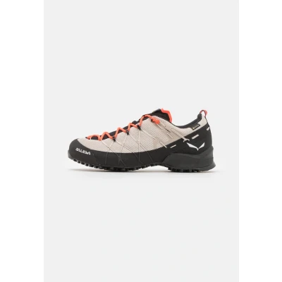 Afbeelding van SALEWA Wildfire 2 Gtx W wandelschoenen voor dames, Oatmeal Black