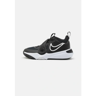 Afbeelding van Nike Performance TEAM Hustle 11 Unisex Basketbalschoenen voor kinderen, Maat: 38, Black/white Leer en textiel