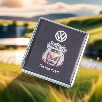 Afbeelding van Volkswagen On The Road Sigarettendoosje 20 Sigaretten Zwart