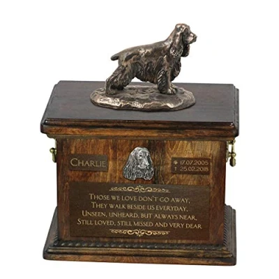 Afbeelding van Engelse Cocker Spaniel urn hond met beeldje gepersonaliseerde hondenurn