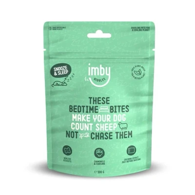 Afbeelding van Imby plantaardige hondensnacks Snooze &amp; Sleep Vegan hondenkoekjes Met kamille kurkuma CO2 neutraal 100g