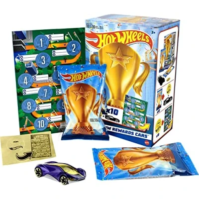 Afbeelding van Hot Wheels HGJ94 Assortiment 10 auto&#039;s, geschenken in schaal 1/64, afzonderlijke verpakking met gouden stickers, om te verzamelen, speelgoed voor kinderen, vanaf 3 jaar,