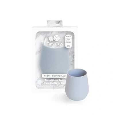 Afbeelding van EZPZ Tiny Cup 4 maanden + trainingsbeker voor baby&#039;s, 100% siliconen. Ontworpen door een specialist in kindervoeding, lichtgrijs