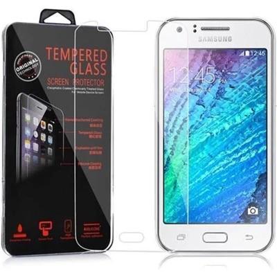 Afbeelding van Cadorabo Screenprotector geschikt voor Samsung Galaxy J1 2015 Pantser film Beschermende in KRISTALHELDER Geharde (Tempered) display beschermglas 9H hardheid met 3D Touch