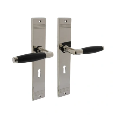 Afbeelding van Intersteel Deurkruk Ton Basic met schild sleutelgat 56mm nikkel