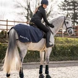 Afbeelding van Back on Track Uitrijdeken Sammy Blauw 135/183