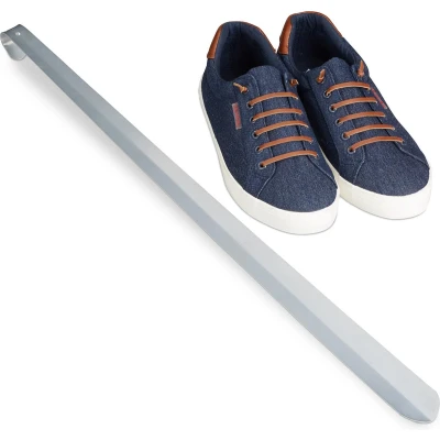 Afbeelding van relaxdays schoenlepel 70 cm lang schoentrekker stabiel metaal ophangen zilver